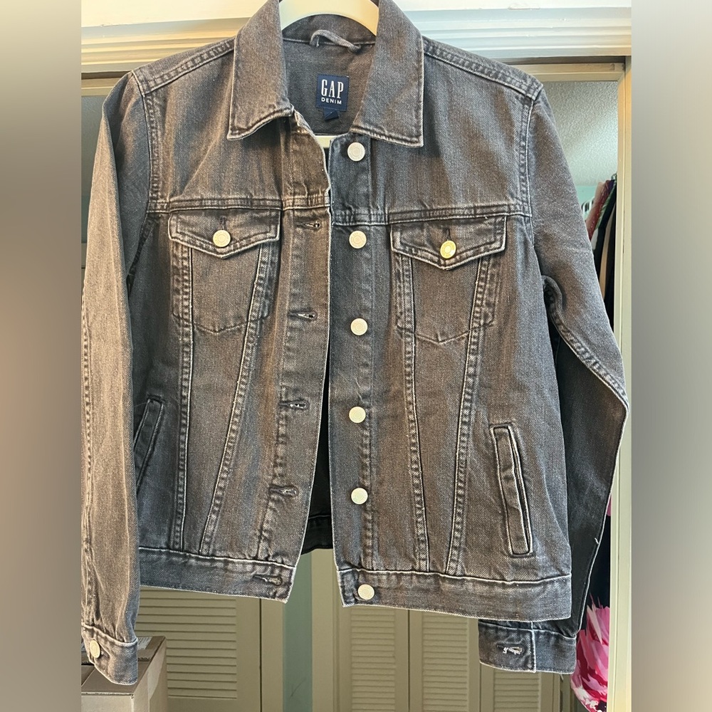 New GAP faded black/grey jean jacket size M